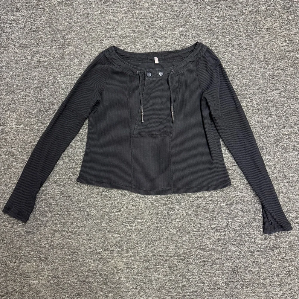 Free People sleeves good drawstring